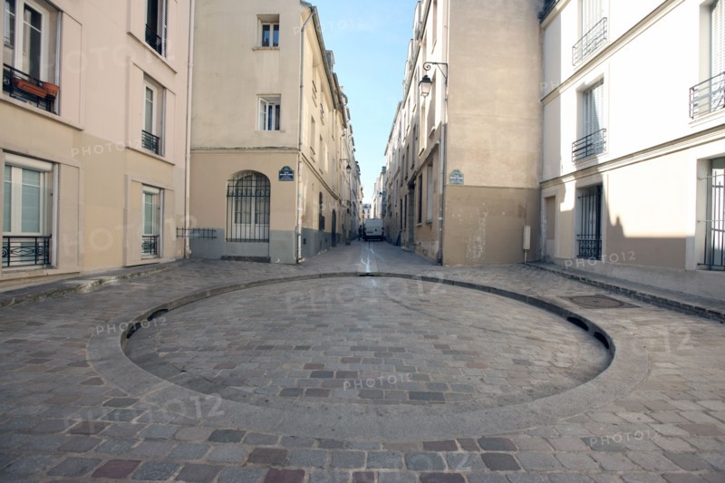 France, Street with varied height