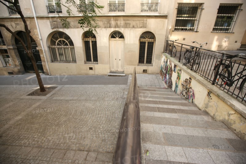 France, Difference in level