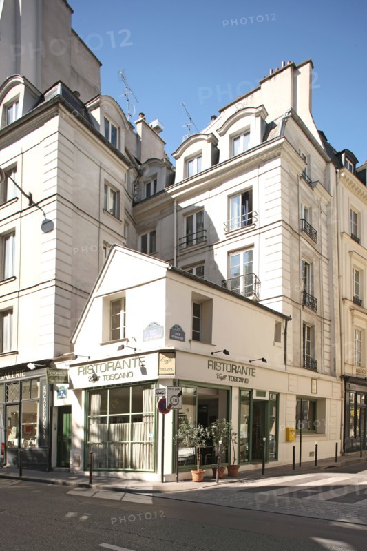 France, angle building