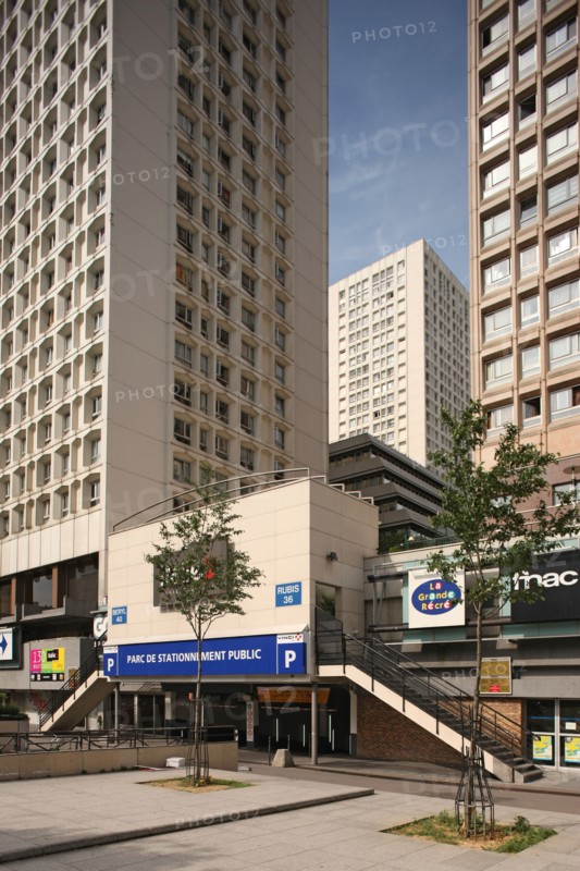 France, Shopping centre