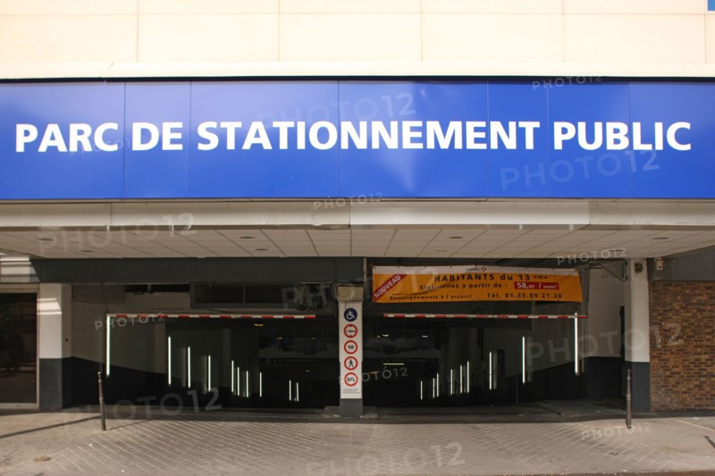 France, Shopping centre