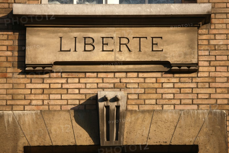 France, paris 14e arrondissement, rue huygens, college paul bert, devise, liberte egalite fraternite, republique, ecole publique,