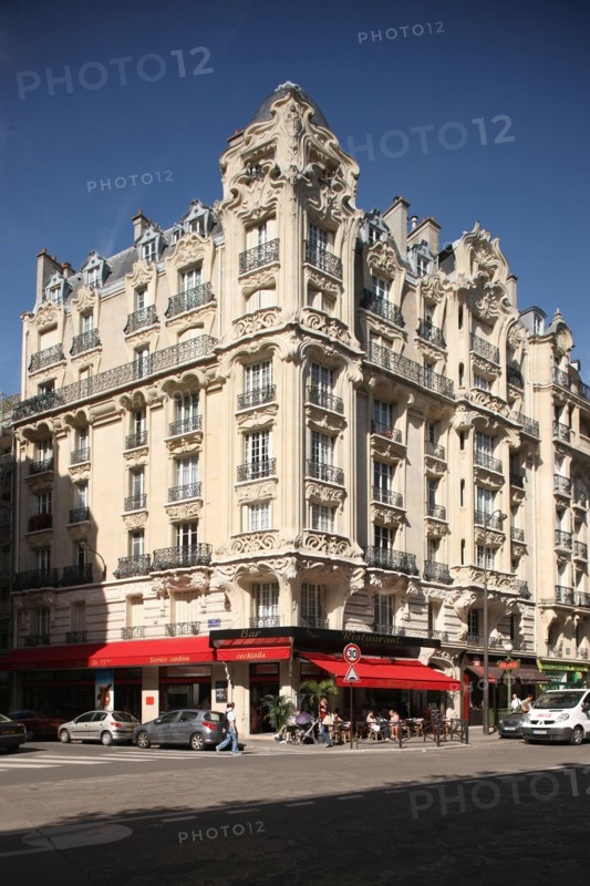 24 place Etienne Pernet, Paris