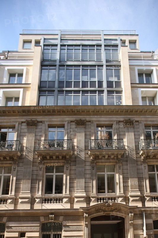 France, Ile de France, paris 17e arrondissement, 33 rue henri rochefort, haut inattendu, extension vers le haut,