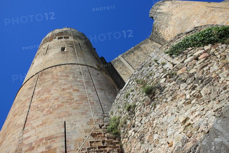 france, region midi pyrenees, aveyron, najac, village sauvegarde, chateau, forteresse, moyen age, vieilles pierres, patrimoine, histoire,