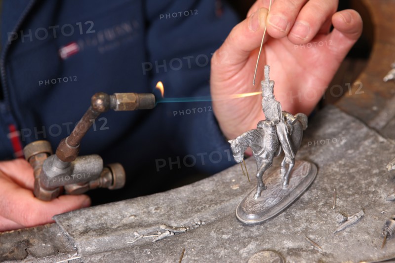 France, Haute Normandie, eure, les barils, palais de la miniature, figurine de plomb de la revolution a la fin du premier empire, claude alexandre, fondeur orfevre, musee, artisanat d'art,