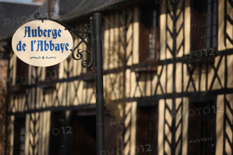 France, Haute Normandie, eure, le bec hellouin, auberge de l'abbaye, hotel restaurant,