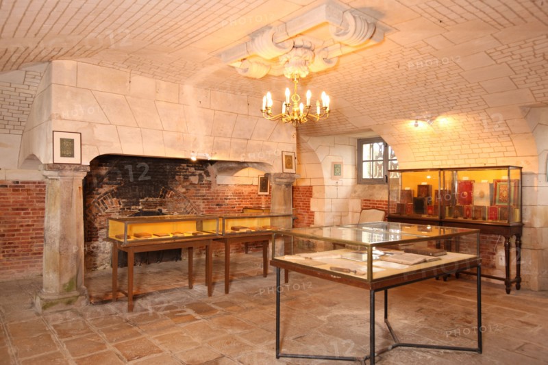 France, Haute Normandie, eure, beaumesnil, chateau, musee de la reliure, interieur,