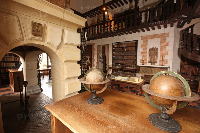 France, Haute Normandie, eure, beaumesnil, chateau, musee de la reliure, interieur,