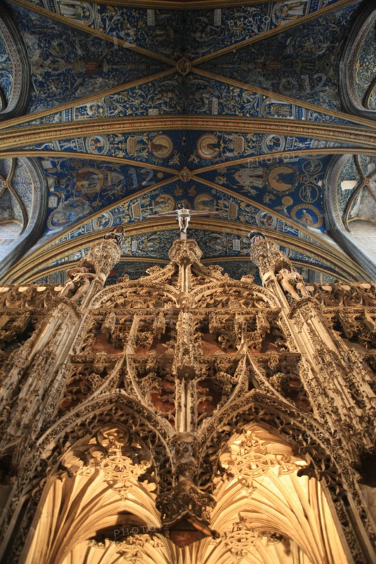 france, region midi pyrenees, tarn, albi, patrimoine mondial unesco, cathedrale sainte cecile, nef, brique, edifice religieux, art gothique meridional, entree du choeur, detail du jube,