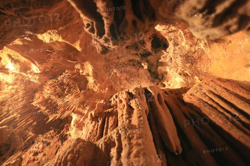 france, region midi pyrenees, tarn et garonne, 82, gorges de l'aveyron, sain antonin noble val, grotte du bosc, stalactites, concretions, speleologie, visites, tourisme,