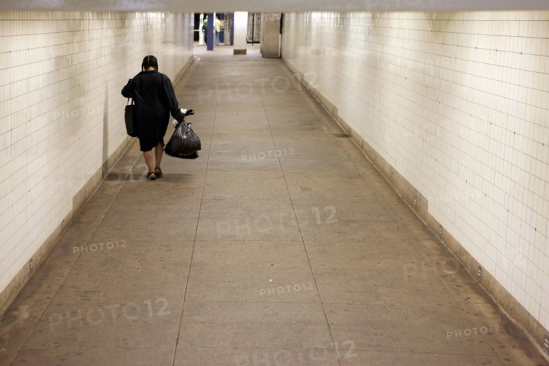 usa, etat de New York, New York City, Manhattan, brooklyn, metro, mta, transport, femme, travail,
