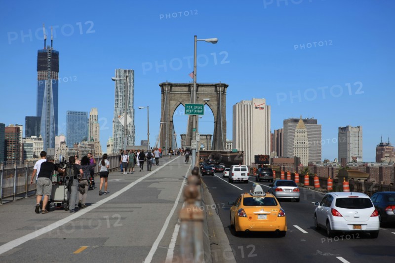 usa, etat de New York, New York City, Manhattan, brooklyn, pont de brooklyn bridge, pietons, vehicules, jogging, circulation, pointe de Manhattan,