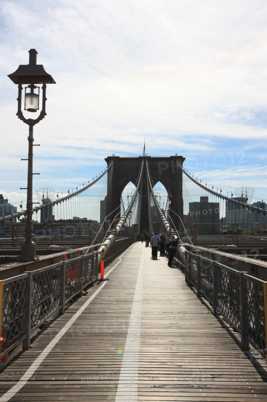usa, etat de New York, New York City, Manhattan, brooklyn, pont de brooklyn bridge, pietons, vehicules, jogging, circulation, pointe de Manhattan,