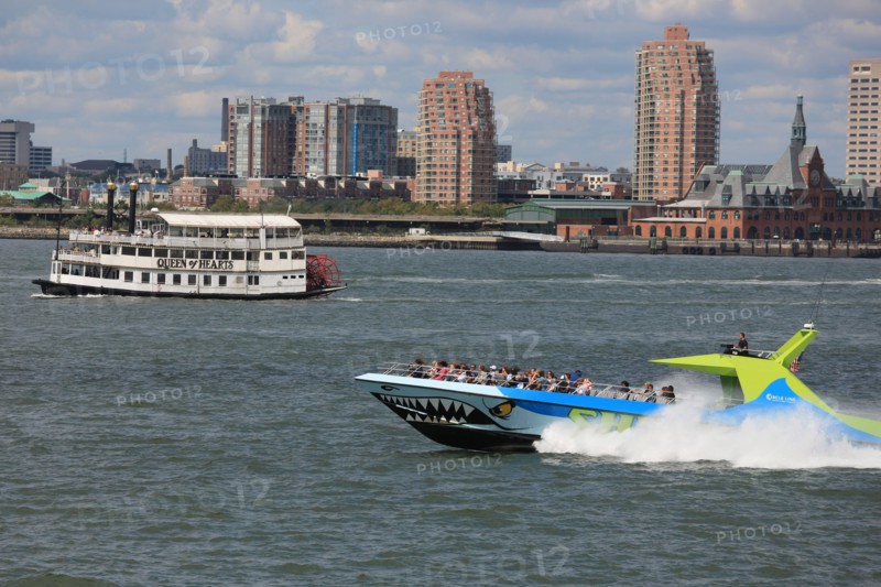 usa, etat de New York, New York City, Manhattan, financial district, pointe de Manhattan, ferry pour Staten Island, buildings, baie, bateaux, statue de la liberte, Bartholdi,