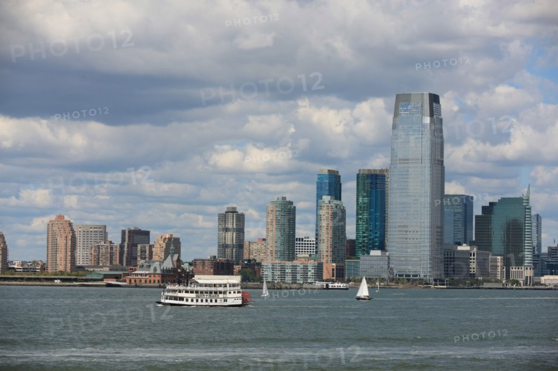 usa, etat de New York, New York City, Manhattan, financial district, pointe de Manhattan, ferry pour Staten Island, buildings, baie, bateaux, statue de la liberte, Bartholdi,