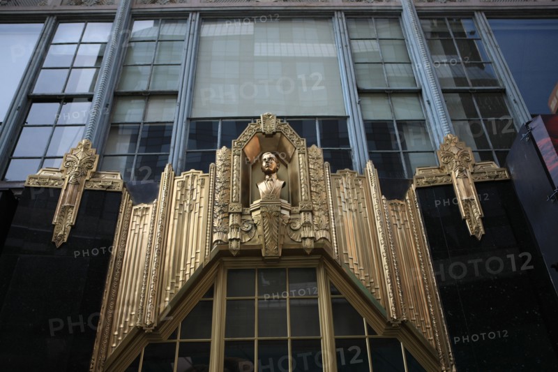 usa, etat de New York, New York City, Manhattan, Broadway, vers Rockfeller Center, buildings, rue, , Times Square,