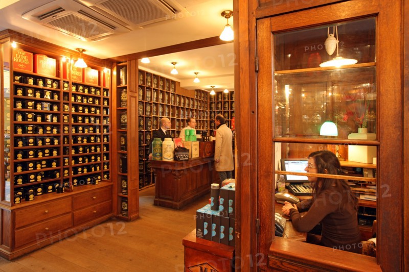 France, ile de france, paris 4e arrondissement, 30 rue du bourg tibourg, boutique mariages freres, the, magasin et musee du the, 
Date : 2011-2012