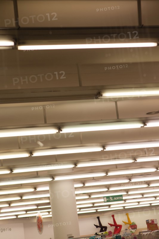 Néons du Monoprix de la Rue Didot à Paris