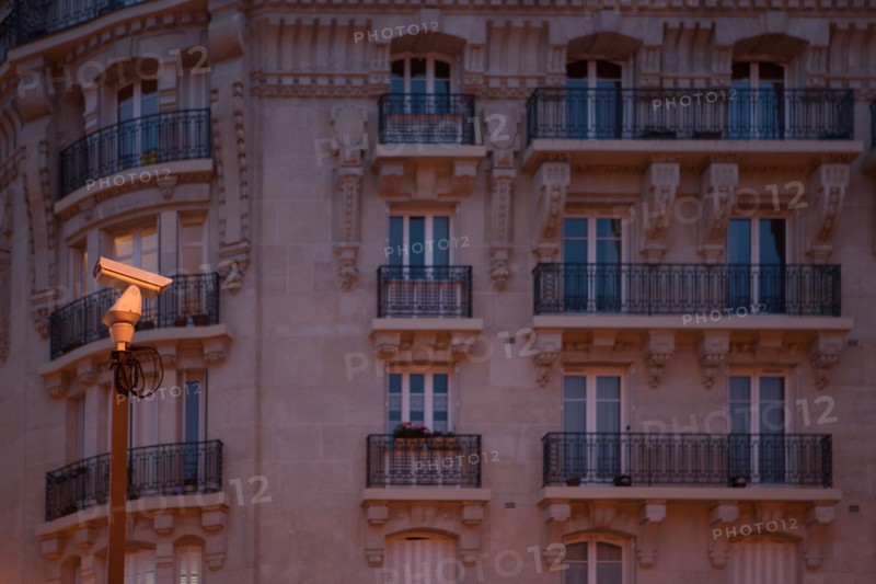 france, ile de france, paris, 14e arrondissement, nuit, matin, avenue du maine, camera, video surveillance, police, securite, immeuble, 

Date : decembre 2012