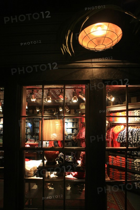usa, state of New York, NYC, Manhattan, Broadway, magasin hollister,