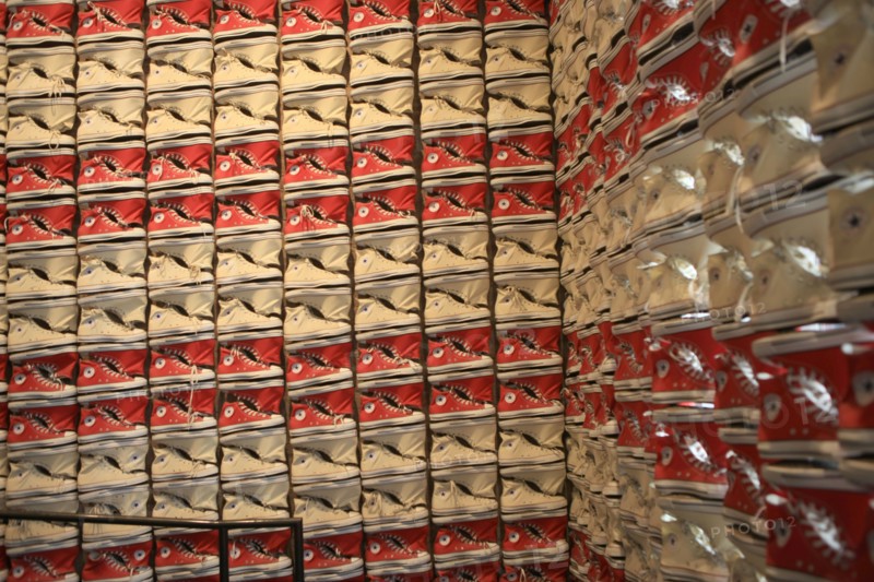 usa, state of New York, NYC, Manhattan, Broadway, magasin converse, chaussures,
