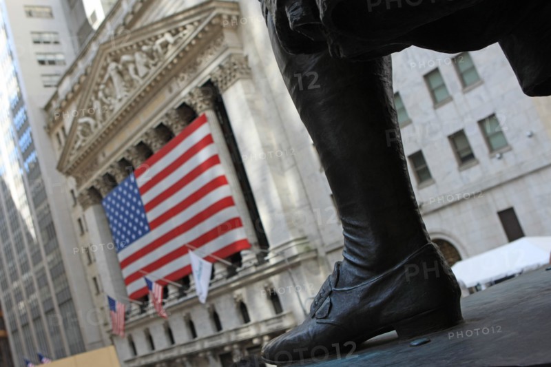 usa, etat de New York, New York City, Manhattan, financial district, wall street, bourse, nyse, sculpture, pied,