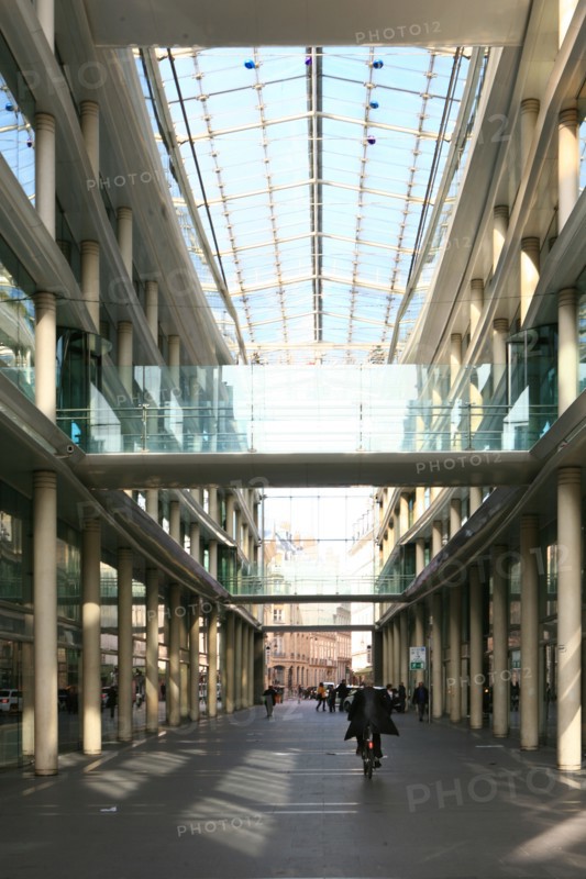 Place du Marché Saint-Honoré, Paris