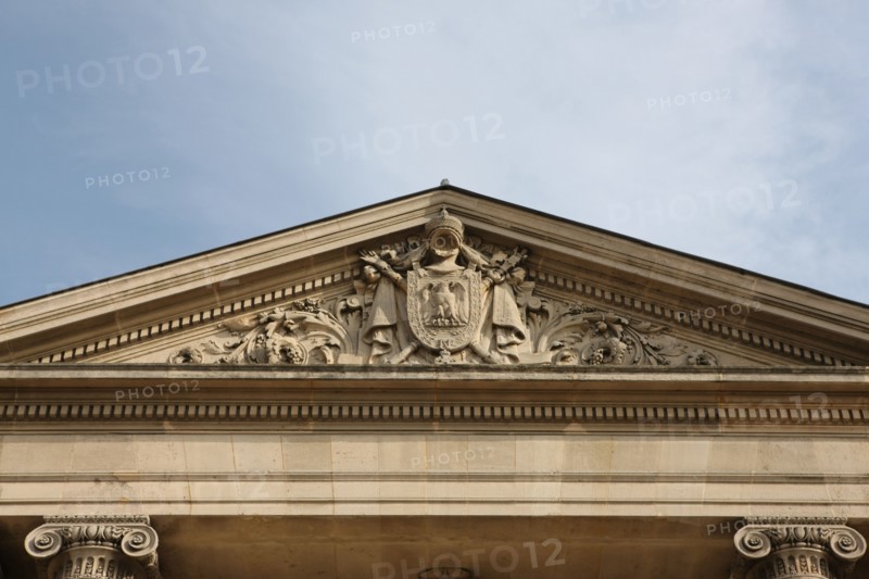 France, ile de france, paris 1er arrondissement, jardin des tuileries, musee du jeu de paume, fronton, 
Date : 2011-2012