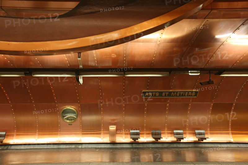 France, ile de france, paris, 3e arrondissement, station de metro arts et metiers, cuivre, 
Date : 2011-2012