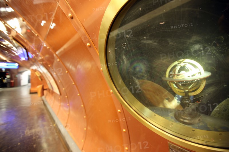 France, ile de france, paris, 3e arrondissement, station de metro arts et metiers, cuivre, 
Date : 2011-2012
