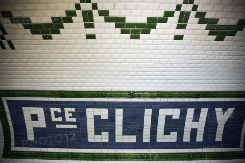 France, ile de france, paris, 18e arrondissement, metro, station place de clichy, Hector Guimard, 
Date : 2011-2012