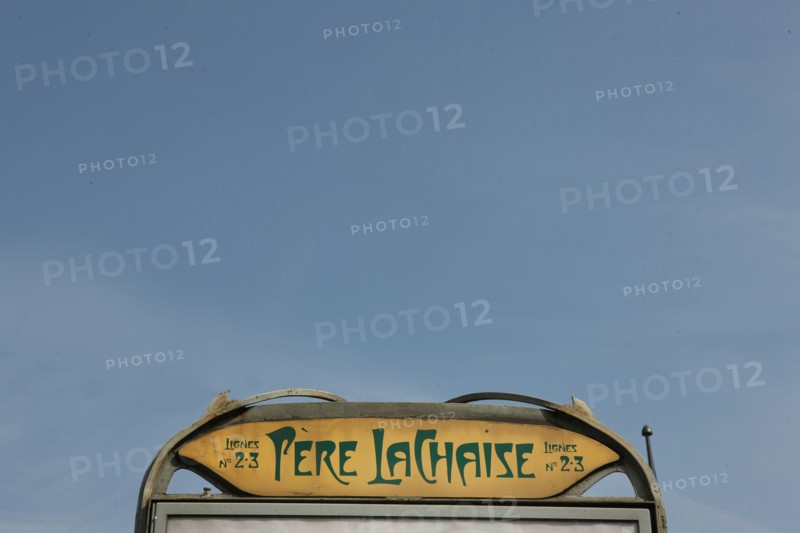 France, ile de france, paris 20e arrondissement, bd de menilmontant, station du metro pere lachaise, ratp, Hector Guimard, 
Date : 2011-2012