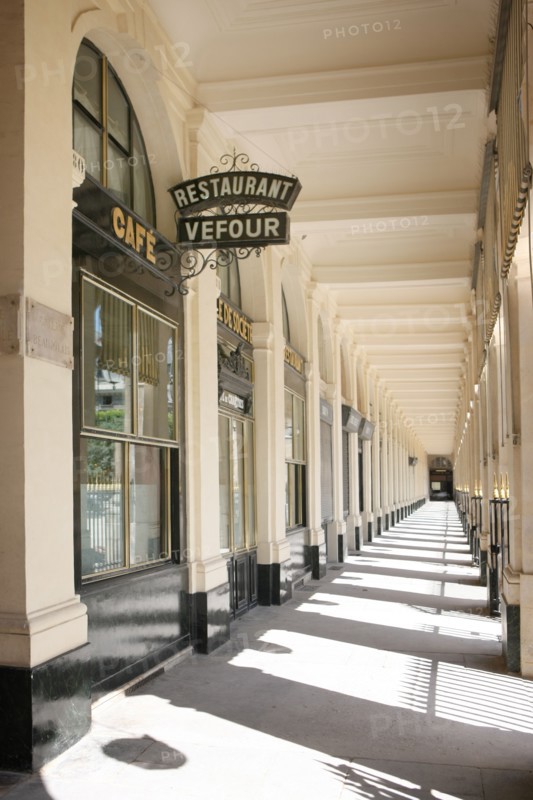France, ile de france, paris 4e arrondissement, palais royal, galerie beaujolais, restaurant le grand vefour, chef guy martin, 
Date : 2011-2012