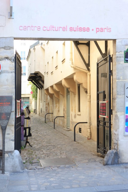 France, ile de france, paris 3e arrondissement, le marais, impasse des arbaletriers, centre culturel suisse, rue des francs bourgeois, 
Date : 2011-2012