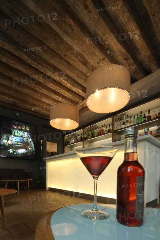 France, ile de france, paris 3e arrondissement, marais, 11 rue des gravilliers, hotel jules et jim, bar, 
Date : 2011-2012