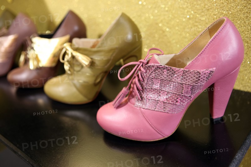 France, ile de france, paris 3e arrondissement, 27 rue charlot, boutique de chaussures Pring, creatrice, 
Date : 2011-2012