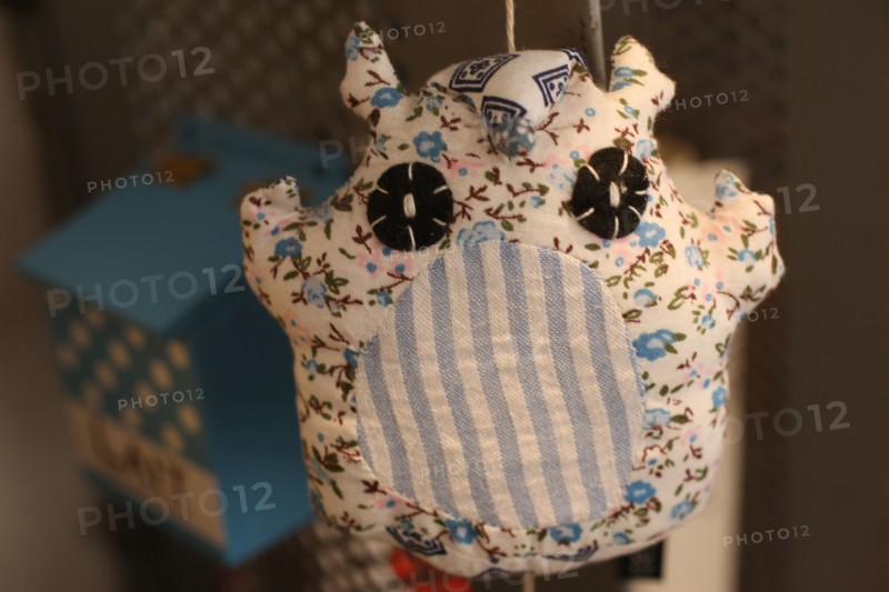 France, ile de france, paris 4e arrondissement, bastille, 2 rue de lesdiguieres, boutique bird on the wire, suicidal shops, gadgets, objets, 
Date : 2011-2012