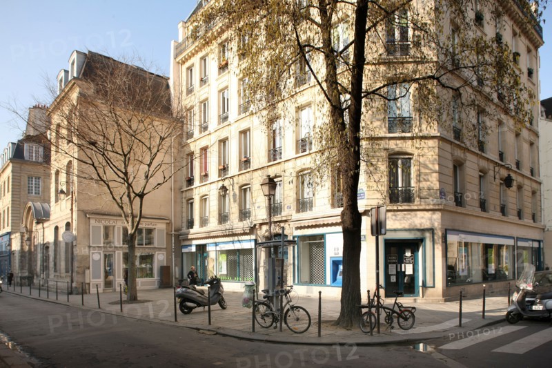France, ile de france, paris 3e arrondissement, le marais, rue des archives, place a  l'angle de la rue de braque, hotel particulier, 
Date : 2011-2012
