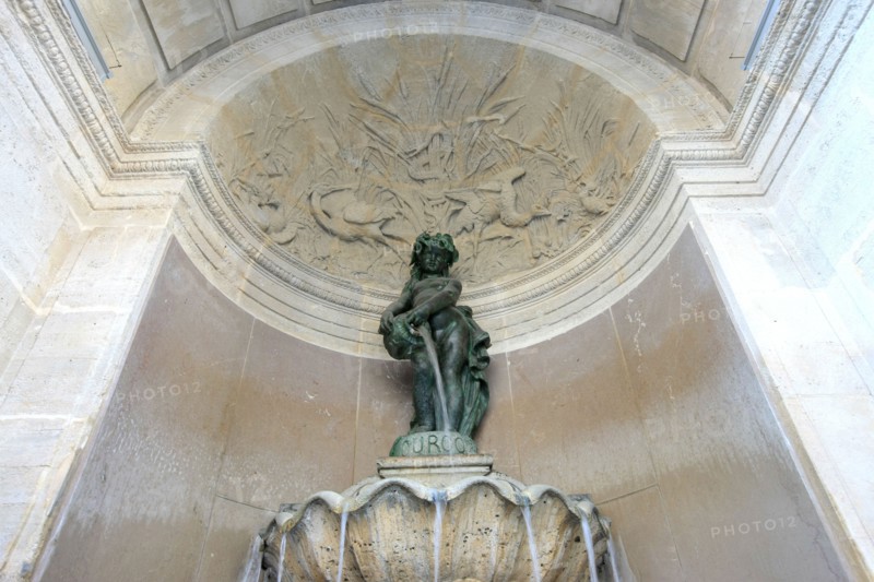 France, ile de france, paris 3e arrondissement, le marais, 41 rue de turenne, fontaine de joyeuse, 
Date : 2011-2012
