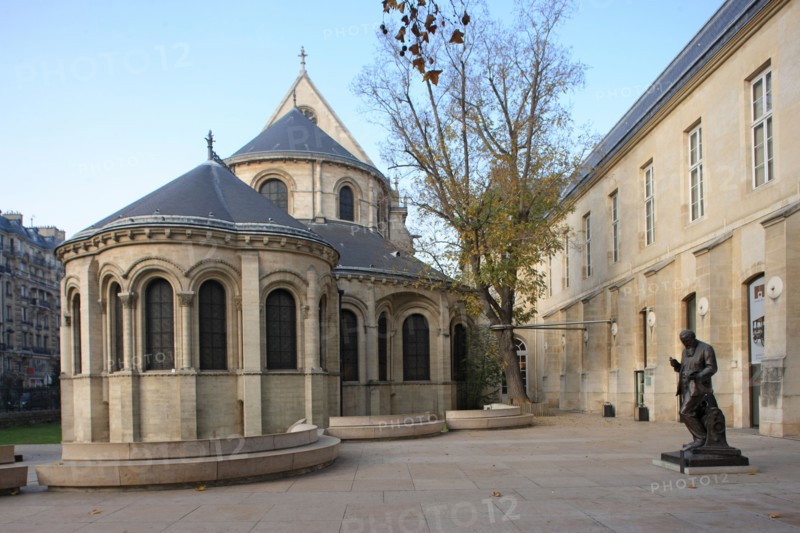 France, ile de france, paris 3e arrondissement, le marais, 270 rue saint martin des champs, conservatoire national des arts et metiers, cnam, ancien prieure, chevet eglise nd des champs musee des arts et metiers, 
Date : 2011-2012