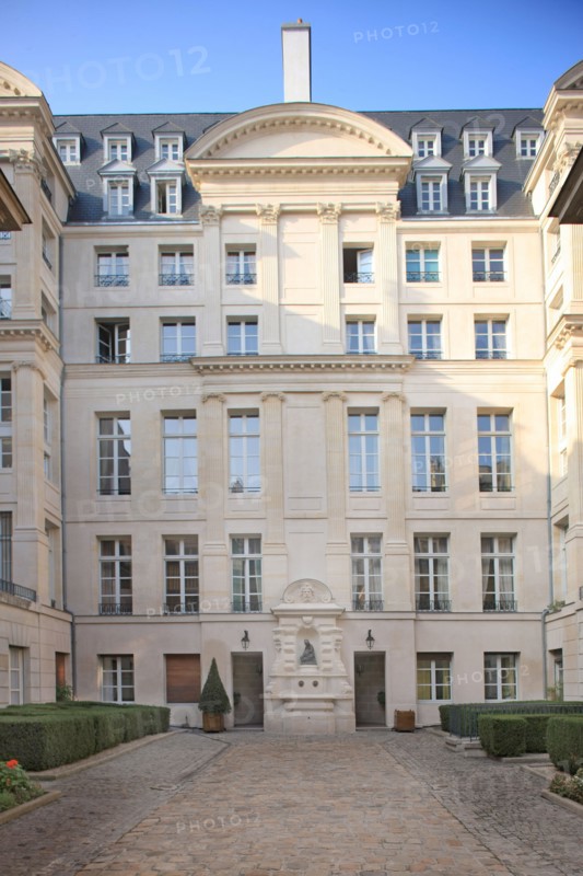 Hôtel Colbert de Villacerf, 23 rue de Turenne à Paris