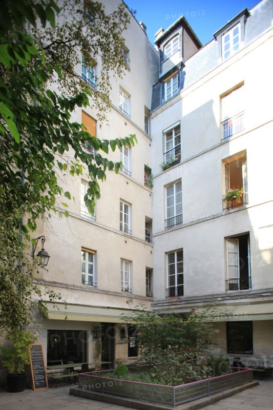 France, ile de france, paris 4e arrondissement, le marais, marche saint paul, immeuble 7a.
Date : 2011-2012