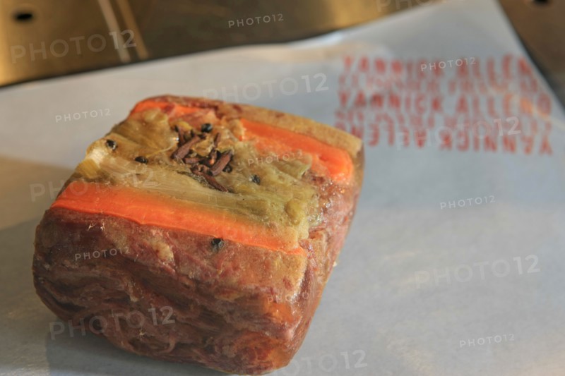 France, ile de france, paris 5e arrondissement, 20 rue saint victor, mutualite, restaurant le terroir parisien, chef yannick alleno, cuisine, gastronomie.
Date : 2011-2012