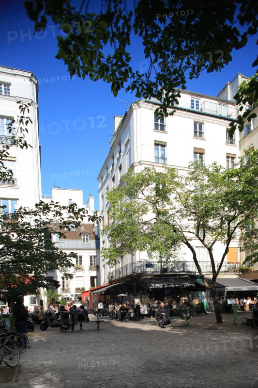 France, ile de france, paris, le marais, 4e arrondissement, place du marche sainte catherine, restaurants.
Date : 2011-2012