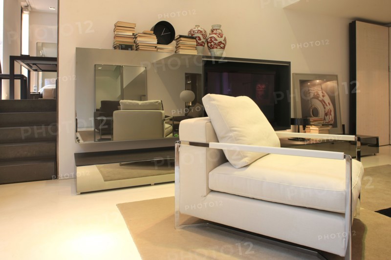 France, ile de france, paris 7e arrondissement, 6 rue des saint peres, showroom molteni, design, edition de mobilier, decoration.
Date : 2011-2012