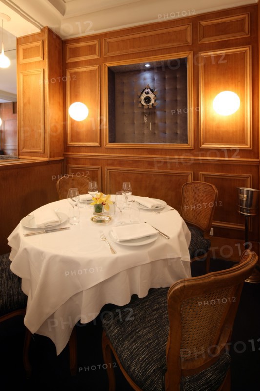 France, ile de france, paris 7e arrondissement, 9 rue de bourgogne, restaurant tante marguerite, groupe bernard loiseau, gastronomie.
Date : 2011-2012