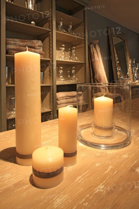 France, ile de france, paris 6e arrondissement place de furstenberg, magasin flamant, decoration, mobilier, design, ameublement.
Date : 2011-2012