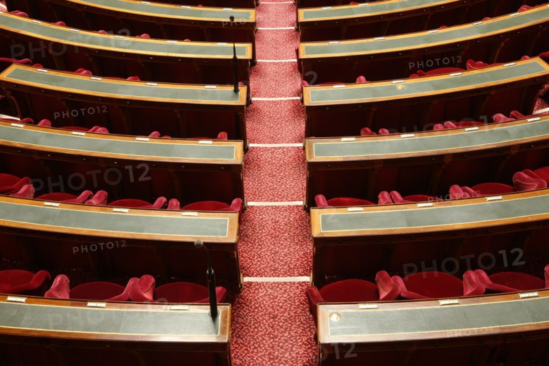 France, ile de france, paris 6e arrondissement, rue de vaugirard, palais du luxembourg, senat, hemicycle, sieges de senateurs.
Date : 2011-2012