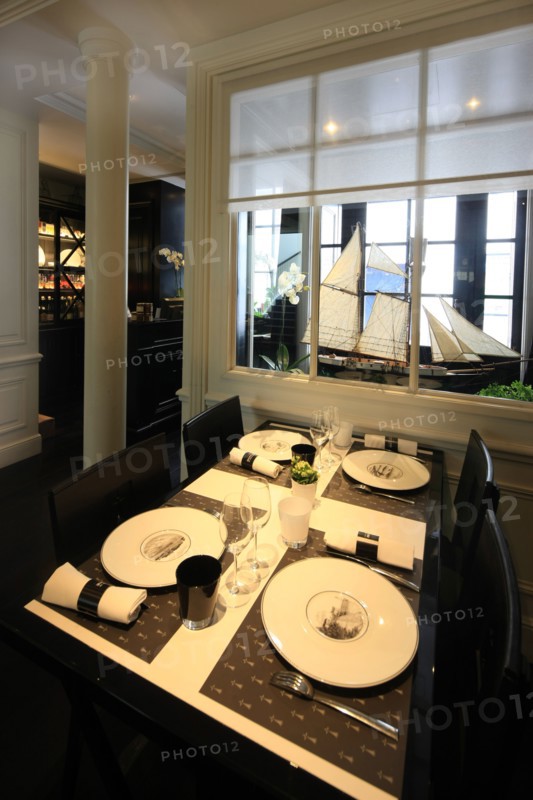 France, ile de france, paris 6e arrondissement, 9 rue de l'Ecole de Medecine, creperie restaurant, compagnie de bretagne, decoration de pierre yves rochon, architecte.
Date : 2011-2012
